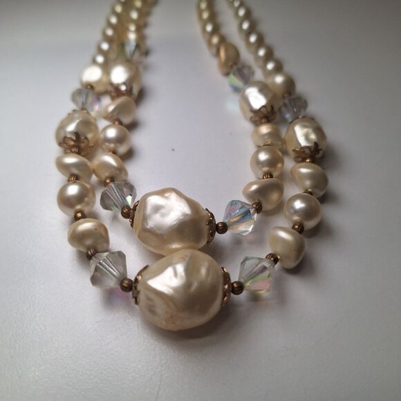 VTG‎ Necklace 18 Inch Plastic Bead Faux Pearl Crystal Style Double Strand Twist - Picture 3 of 7